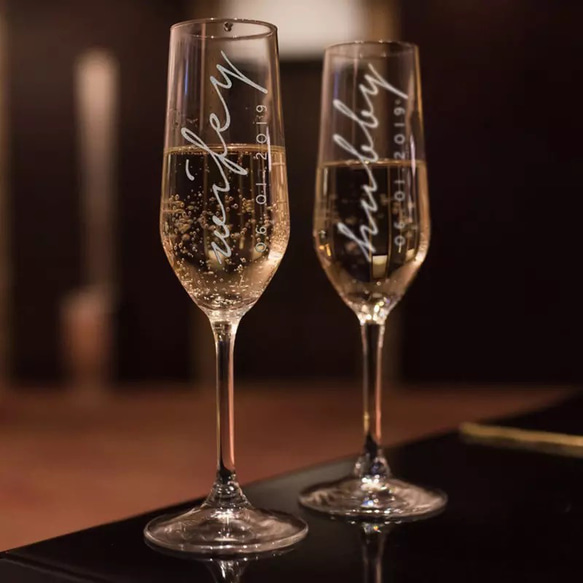 【翌日発送】 シャンパン グラス 名入れ ✨ 彫刻 刻印 お名前 オリジナルグラス ギフト プレゼント 2枚目の画像