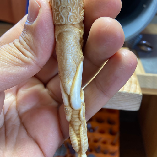 鹿の角 象の彫刻 (根付け ペンダントトップ) その他素材 KUN 通販