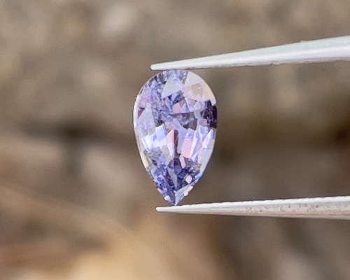 スピネル ルース 美しいラベンダー スピネル 1.14カラット ペアカット