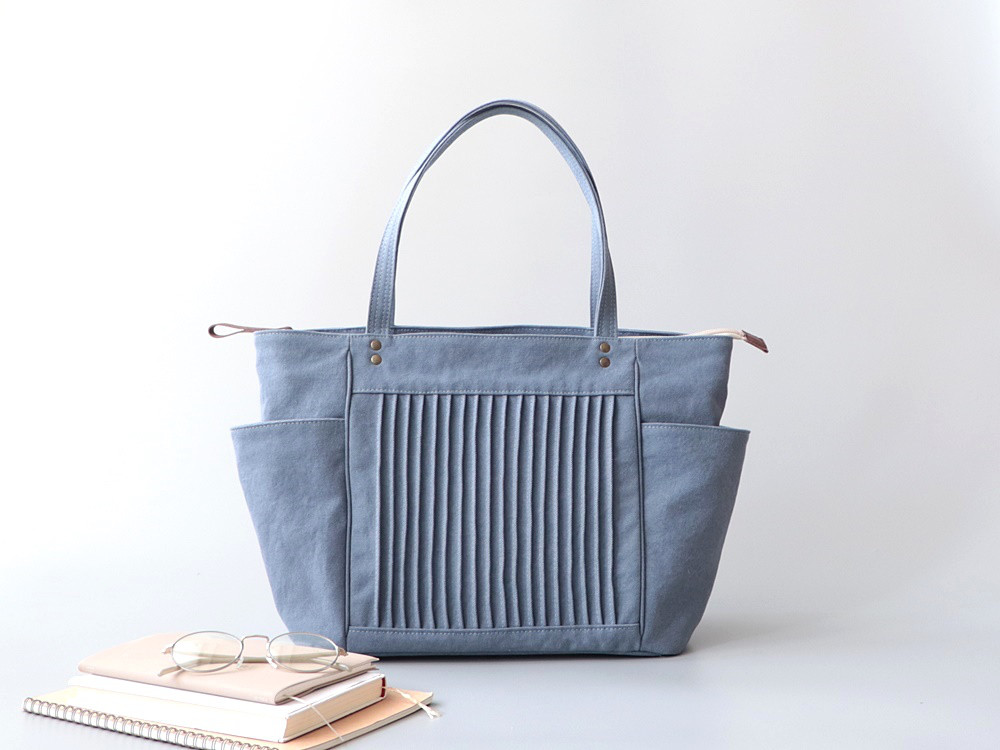 私的トート（アッシュグレー）Ａ４サイズ＊ポケット沢山容量たっぷり　軽量通勤バッグ 12,008円