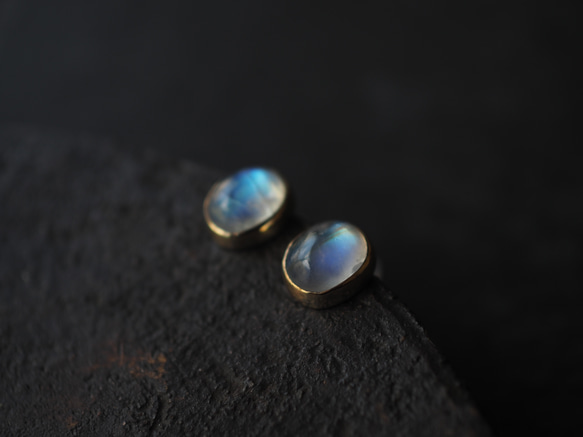 white labradorite brass pierce (kougei) 4枚目の画像