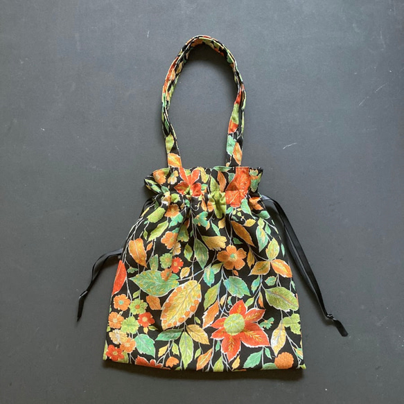 きんちゃくキモノトート BLACK×ORANGE 草花柄 着物リメイク 日月