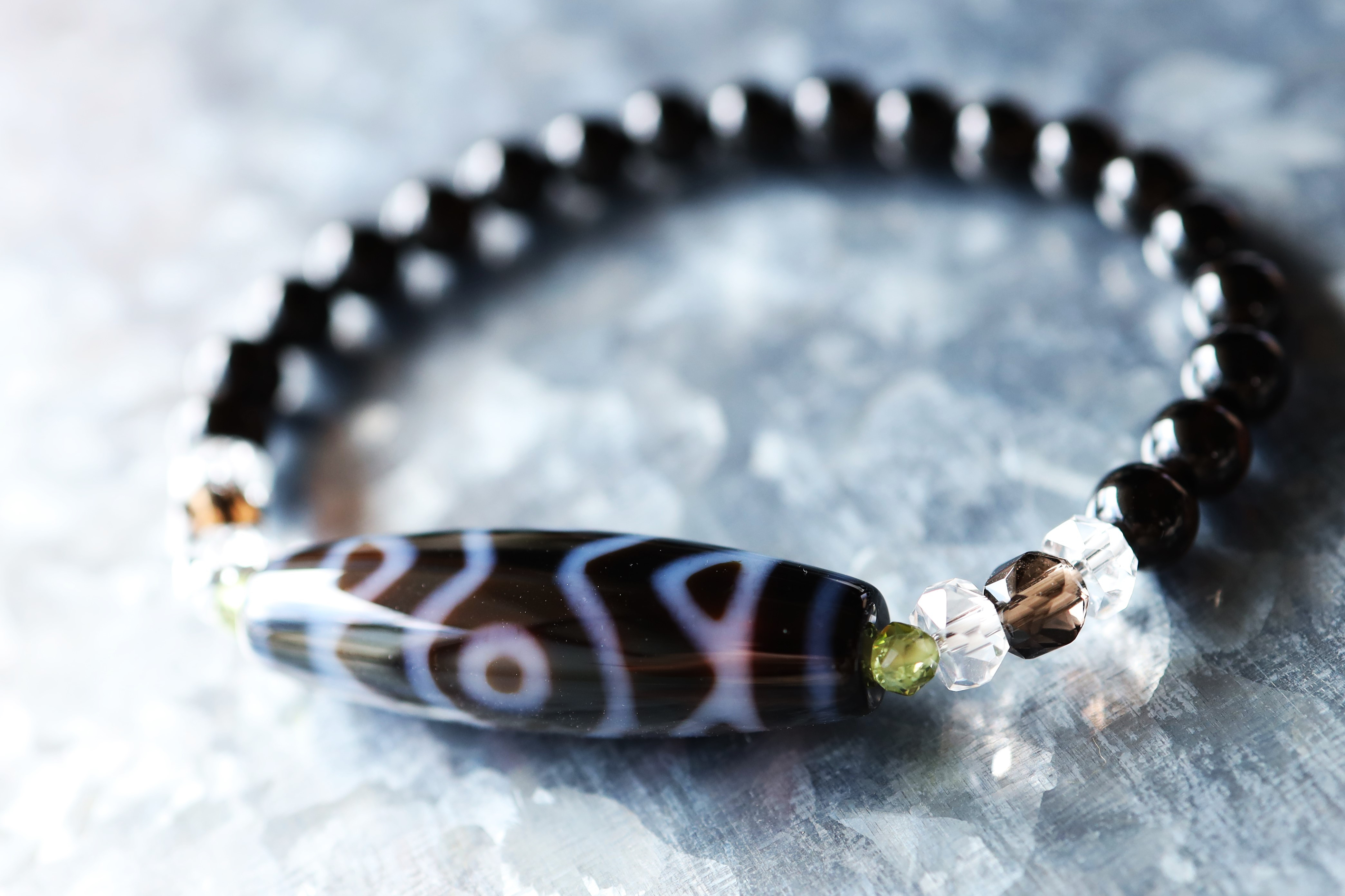 …☆チベットに伝わる聖なるお守りの宝石・至純天珠・金剛蓮花三眼天珠☆…☆天然石ブレスレット☆…