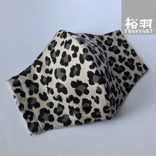 Lサイズ・レオパード(グレー)・大きい大人用立体マスク・ヒョウ柄  