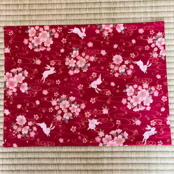 30×40ランチマット 和柄 うさぎ桜 1枚目の画像