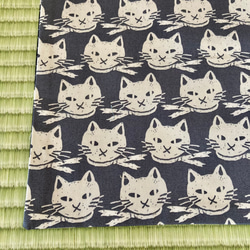 30×40ランチマット スカーフ猫(グレー) 2枚目の画像