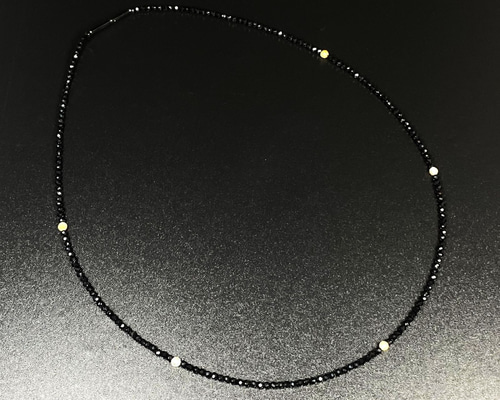 キラキラ感がハンパない！！】カットゴールドルチル ブラックオニキス