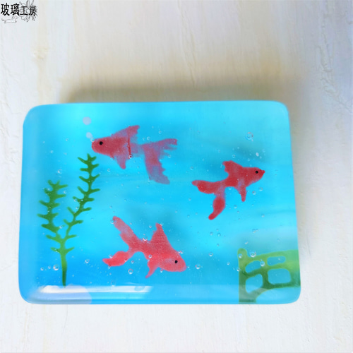 ペーパーウェイト　文鎮　金魚 Amazon.co.jp: Waltz&F 直径60mm 金魚 半球 水晶 文鎮 ペーパー