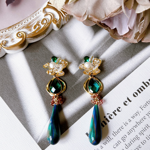 1点物　ビジュー　緑　ヴィンテージ　クリア　マーブル　ピアス　イヤリング　金 1点物 ビジュー 緑 ヴィンテージ クリア マーブル ピアス イヤリング 金