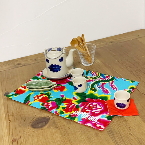 新品★ベトナム手工芸★ラタンのランチョンマット　6枚セット　籐製品　アジアン雑貨 新品☆ベトナム手工芸☆丸型バスケット 3個セット 籐(ラタン