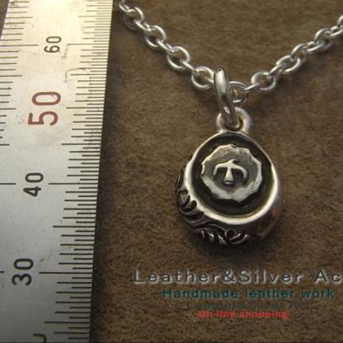 浮き彫りイーグルネックレス silver925 ハンドメイドアクセサリー 