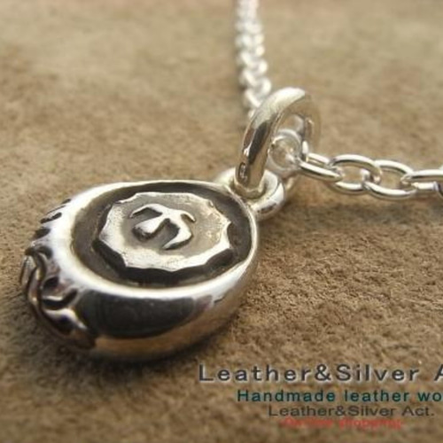 浮き彫りイーグルネックレス silver925 ハンドメイドアクセサリー 