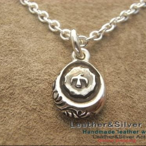 浮き彫りイーグルネックレス silver925 ハンドメイドアクセサリー 