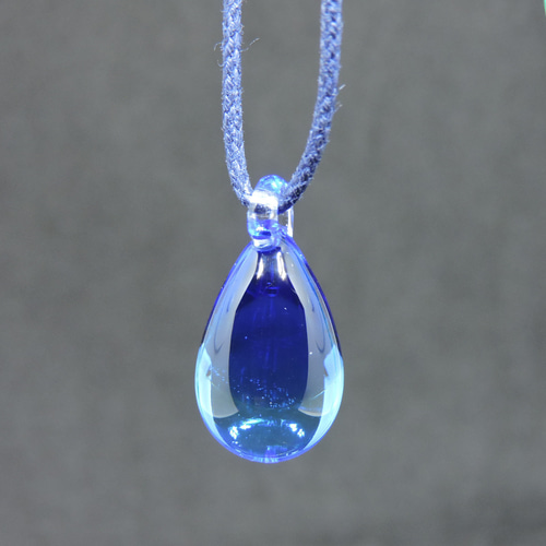 ガラスのアクセサリー・ペンダントトップ 雫6 ペンダントトップ 硝子