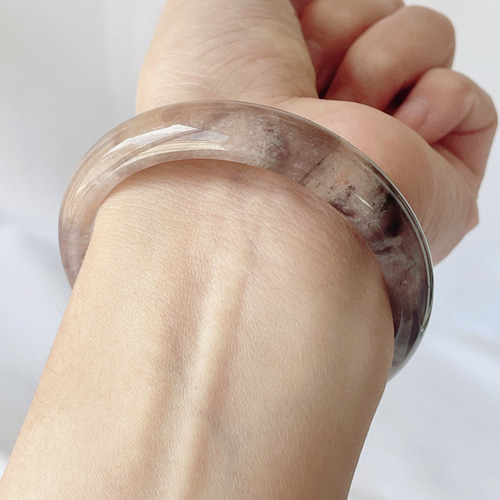 新入荷】本翡翠保証‼️天然翡翠春彩漂花バングル内径約57.3mm 鑑定書付