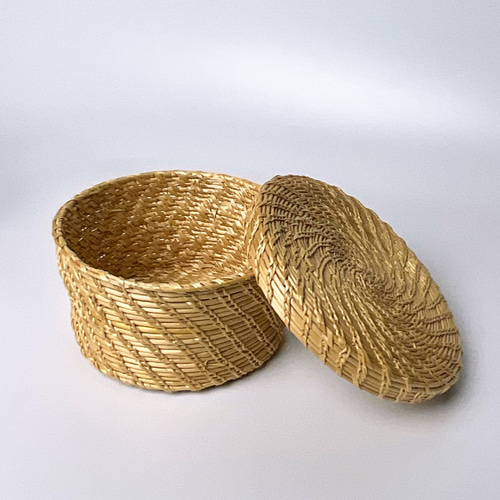 茶道具　祐哲作　茶入　仕覆付　共箱　V　5662 茶道具 祐哲作 茶入 仕覆付 共箱 V 5662
