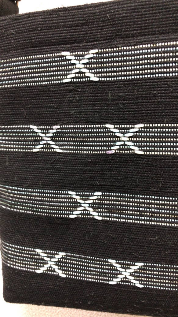 裂き織り　お出掛けショルダーポシェット（Xライン） 2枚目の画像