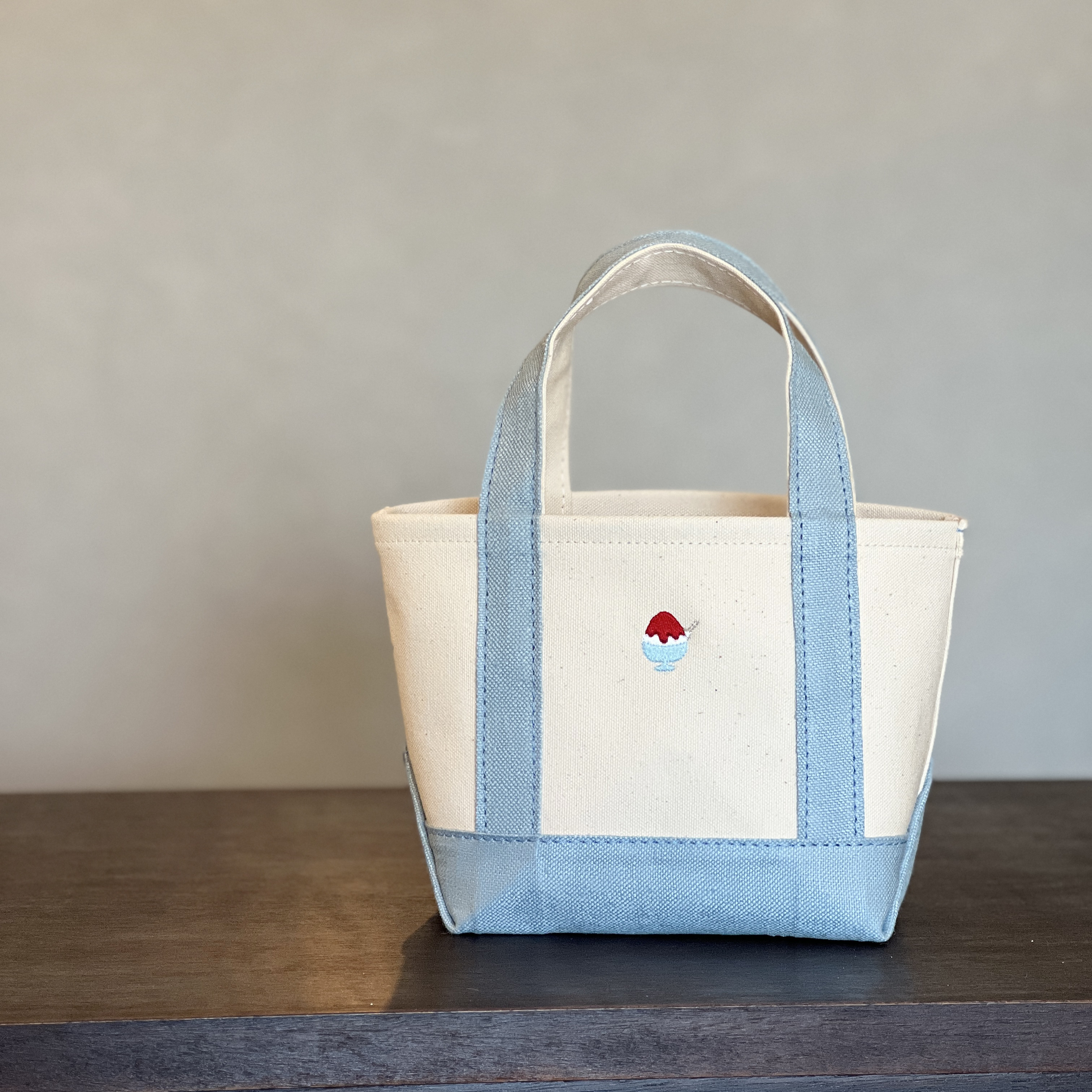 かき氷刺繍がたまらない♡ キャンバス × リネントート　かき氷刺繍入り　Sサイズ【全4色】カスタマイズ可 4,849円