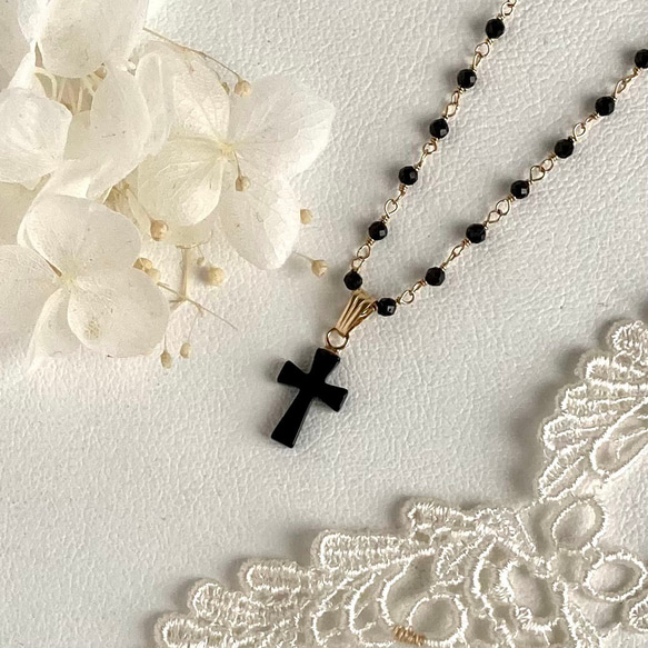 ブラッククロスネックレス・スピネル×オニキス ネックレス・ペンダント  