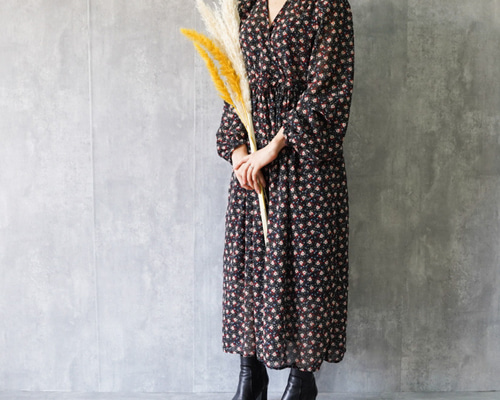 美品 ハロッズ ブラック 花柄 ワンピース 2（M） 美品 ハロッズ ブラック 花柄 ワンピース 2（M）