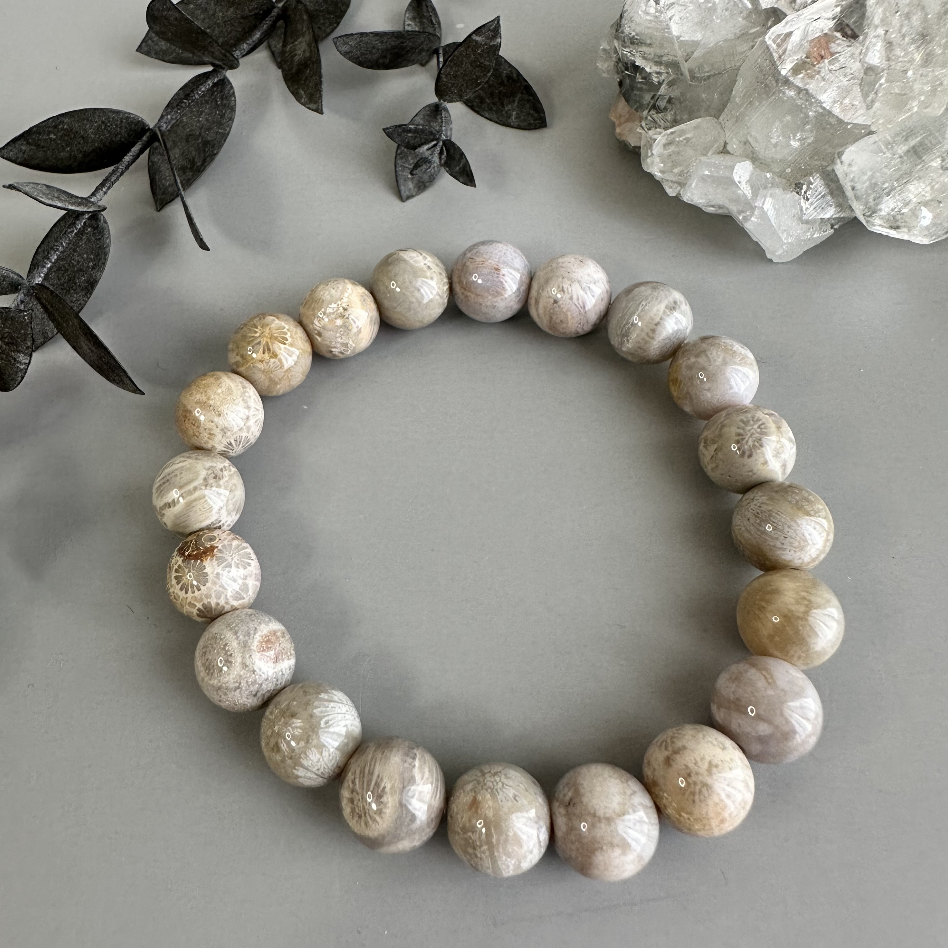 & フローライト（ブレスレット） フォシルコーラル(ネックレス) 2点製作