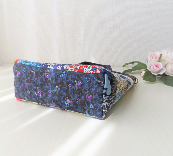 リバティ パッチワークキルトの2wayバッグ＊4pocket 人気・おすすめ｜使いやすい・旅行におすすめ 品質保証 全国発送 日本国内発送・最短翌日お届け