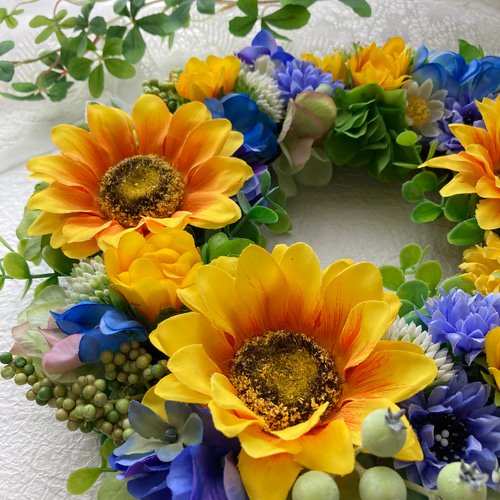 トロピカルな夏の花向日葵のオーバルリース 夏のインテリア 元気カラー  