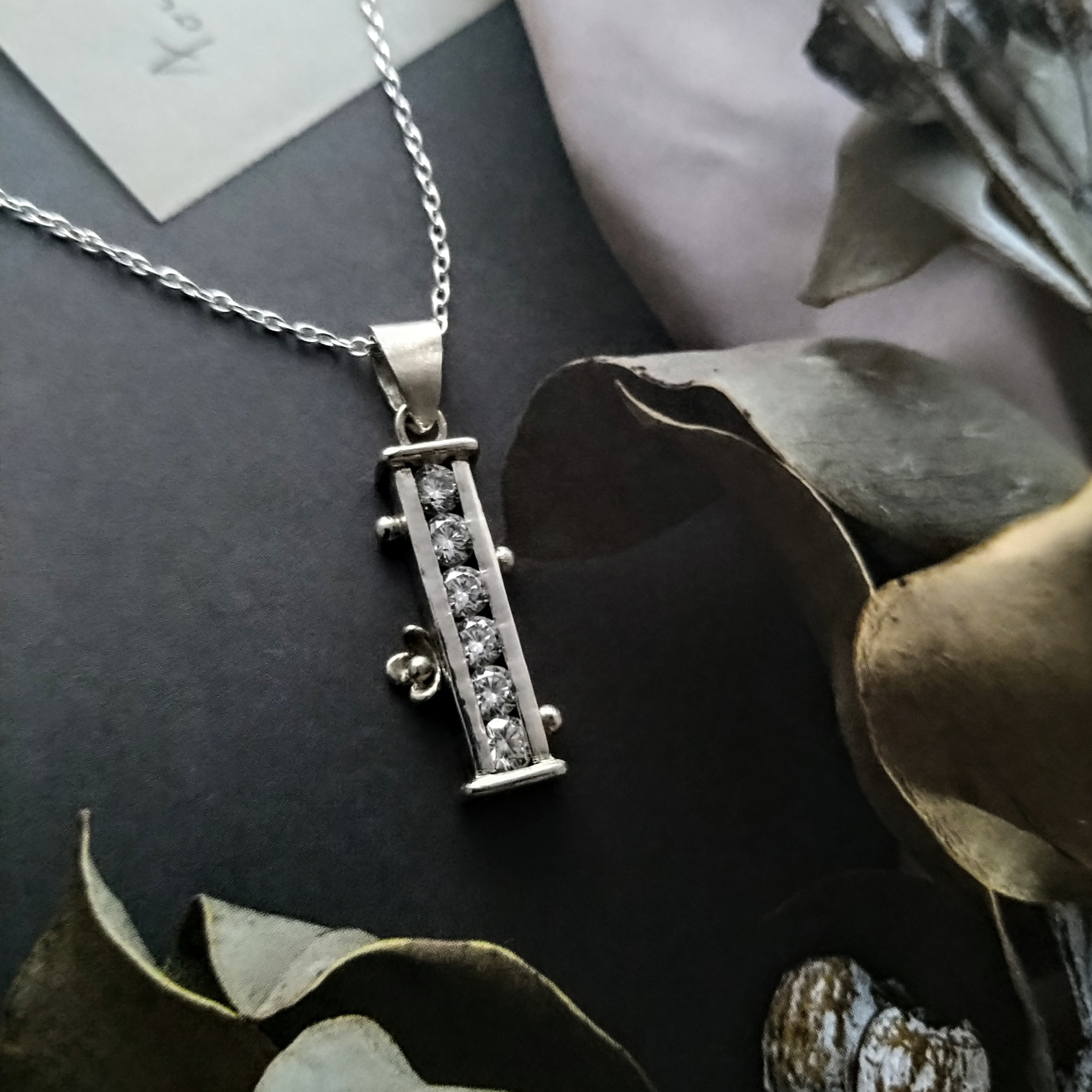 （silver950/キュービックジルコニア）お花のペンダント
