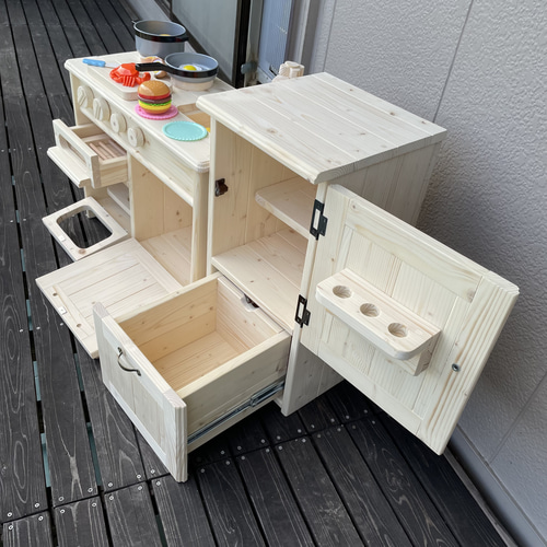 ☆彡【新品】おままごと冷蔵庫 クラシック（ホワイト） おもちゃ