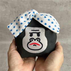 【文字オーダーOK!】温泉ごりらのころりんポーチ(青丸) 2枚目の画像