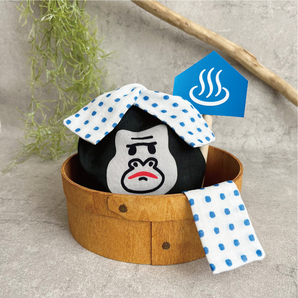 【文字オーダーOK!】温泉ごりらのころりんポーチ(青丸) 1枚目の画像