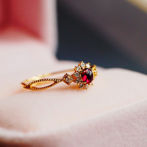 リング 指輪 K18 天然ルビー ゴールド