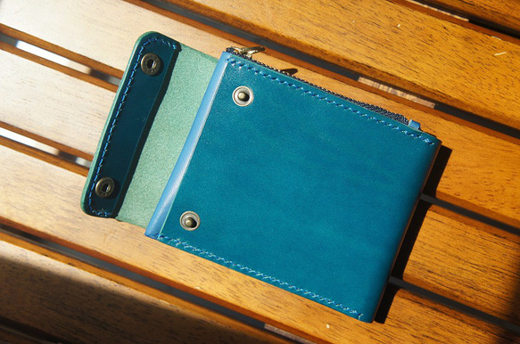 【受注製作】【送料無料】ルガトショルダーのコンパクトウォレット【琉球ブルー】革財布 琉球ブルー