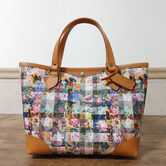 ◆数量限定◆ 革とリバティ生地のトートバッグ『アーカイブギンガム　マルチカラー』 LC-M ◆数量限定◆ LC-M TMF1941646655(15000円)