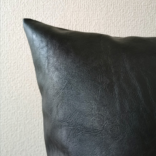 細やかなヴィンテージ風 ブラック 合皮レザー クッションカバー 細やかなヴィンテージ風 ブラック 合皮レザー クッションカバー