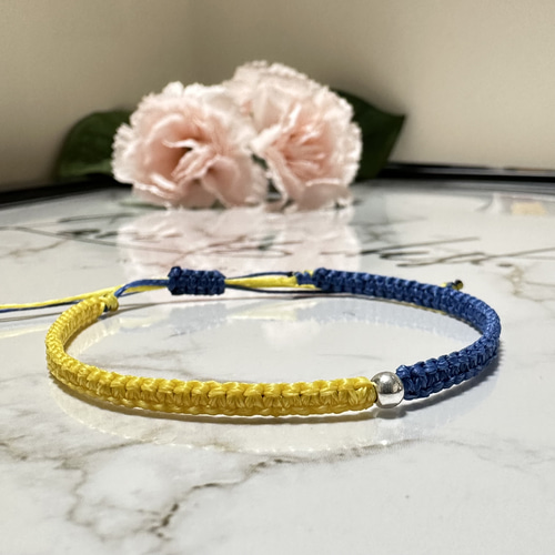 送料無料】手編みミサンガ ブレスレット（シルバービーズ付き） 青