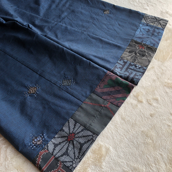 大島紬のパッチワークワイドパンツ　青亀甲　刺し子　お好みの股下丈で　着物リメイク 11枚目の画像