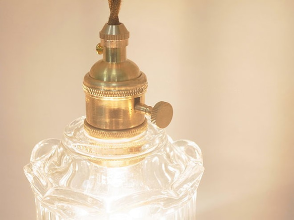 アメリカンアンティーク スイッチ付真鍮器具ガラス製1灯 ペンダントライト 4枚目の画像