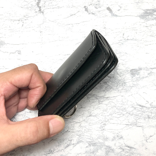 通勤や休日にちょうどいい小さい財布｜イタリアンレザー