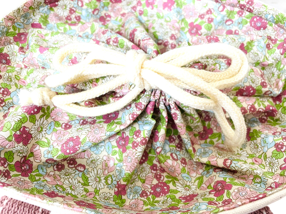 トートバッグ型（巾着タイプ）保冷保温バッグ　ランチバッグ　お弁当バッグ　ピンク　花柄 3枚目の画像