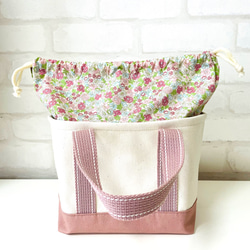 トートバッグ型（巾着タイプ）保冷保温バッグ　ランチバッグ　お弁当バッグ　ピンク　花柄 2枚目の画像