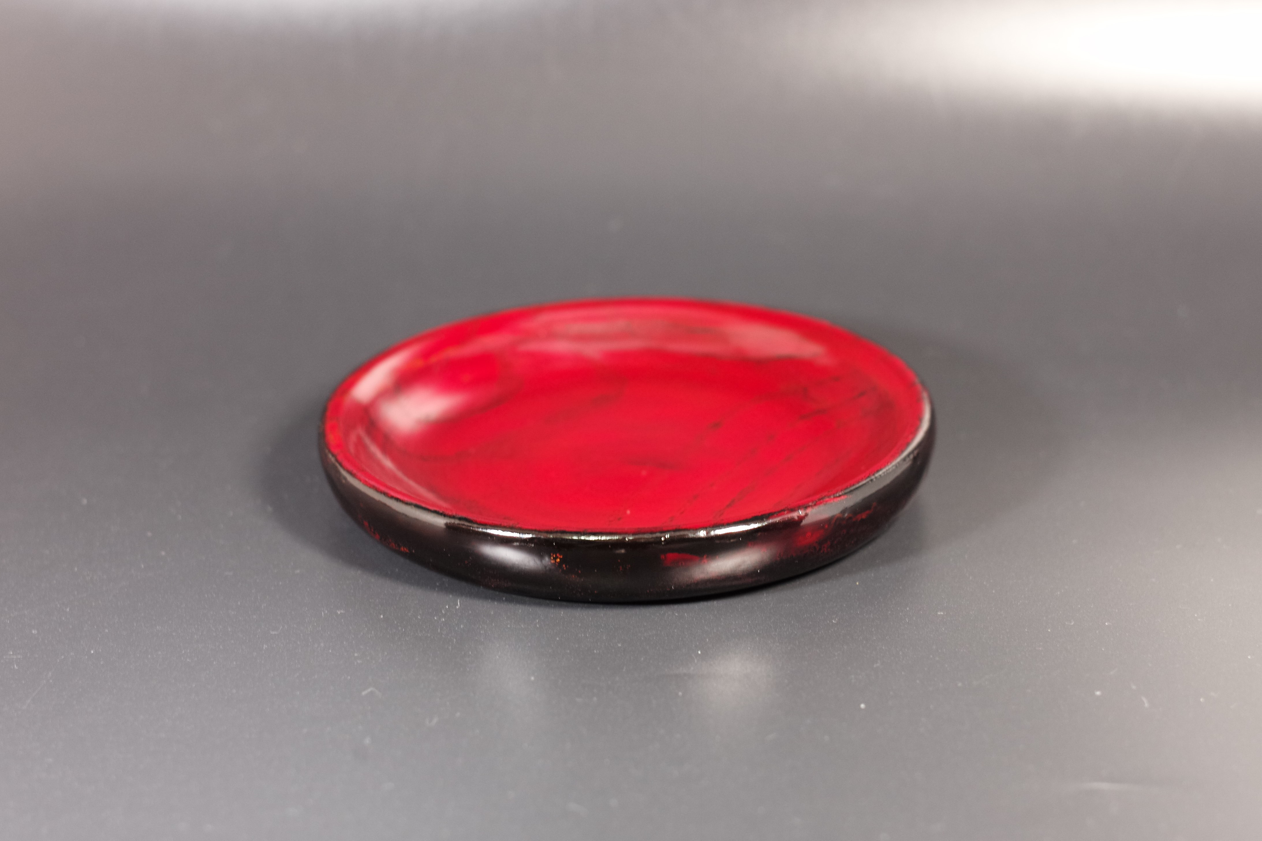 Urushi Bowl  (皿)  　白石目黒漆溜塗赤漆摺漆