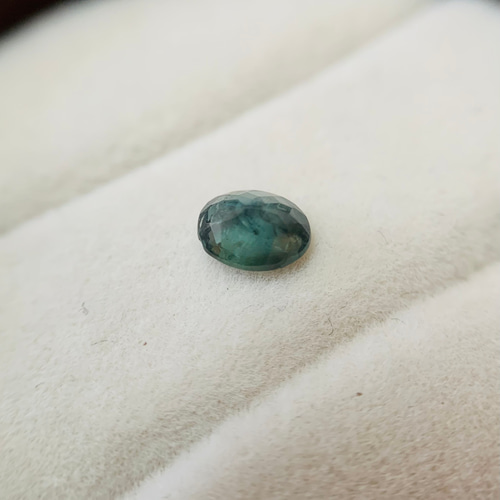 天然 アレキサンドライト ブラジル産 ルース 0.525ct 宝石