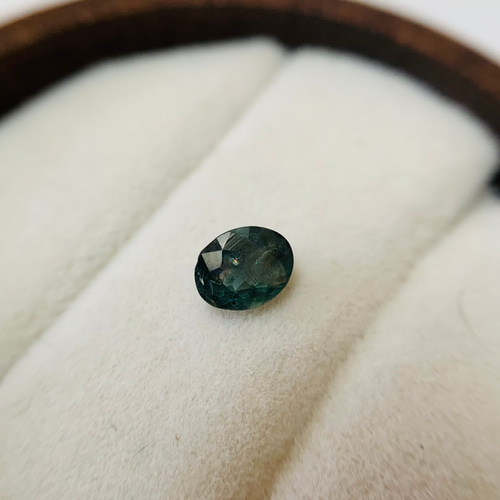 天然 アレキサンドライト ブラジル産 ルース 0.525ct 宝石