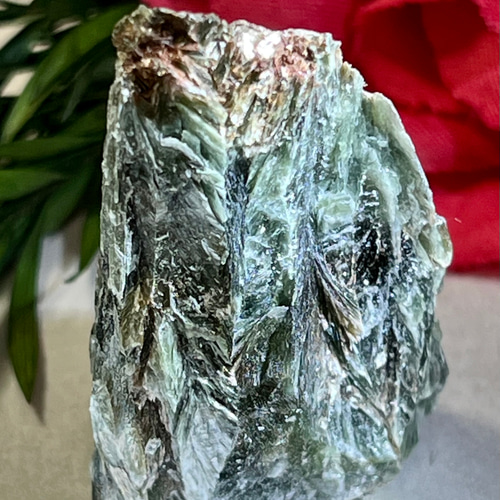 熾天使石✞.*・゜ セラフィナイト 原石 ラフストーン 天然石 東洋