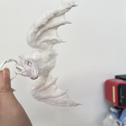 受注生産　　不思議動物、白いドラゴン　ペンドント 6枚目の画像