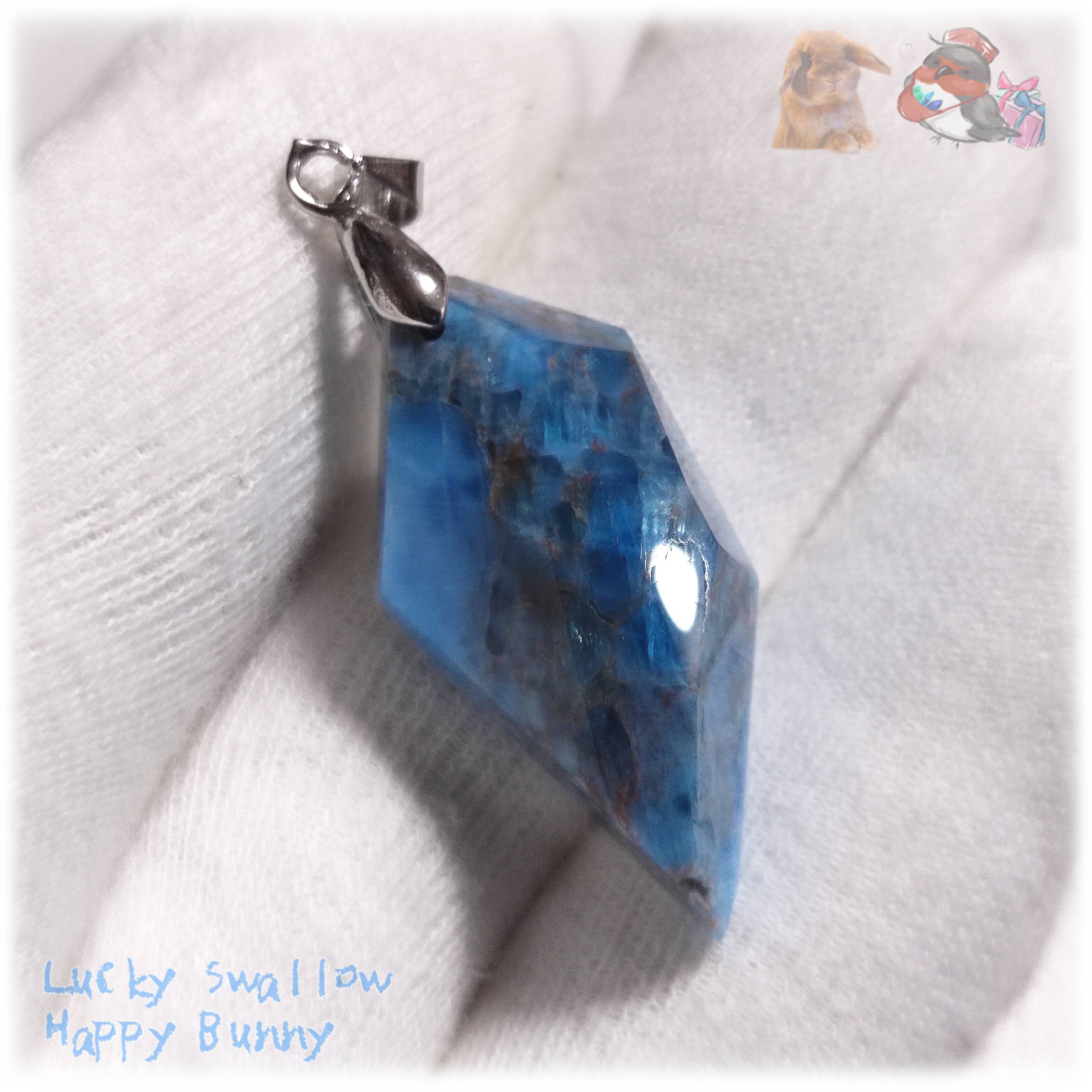 ブルーアパタイト 燐灰石 マダガスカル産 ファセットカット ペンダント ネックレス apatite No.5760