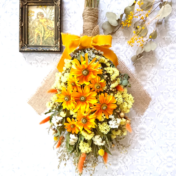 大きいサイズ』黄色いルドベキアとスターチスの華やかでお洒落な