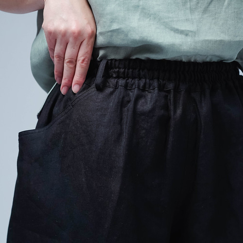 wafu入門編】数量限定！薄地で丈夫。超高密度織り ワイドパンツ / 黒色 