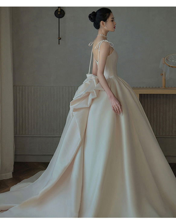 バックリボン　ウェディングドレス ウエスト ヒップ